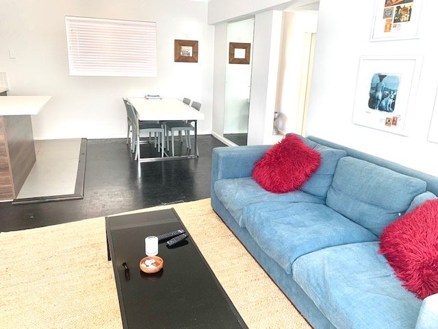 To Let 2 Bedroom Property for Rent in Mouille Point Western Cape